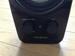  Creative Inspire T10 IN-T10 TONEのつまみで音のトーンを調整