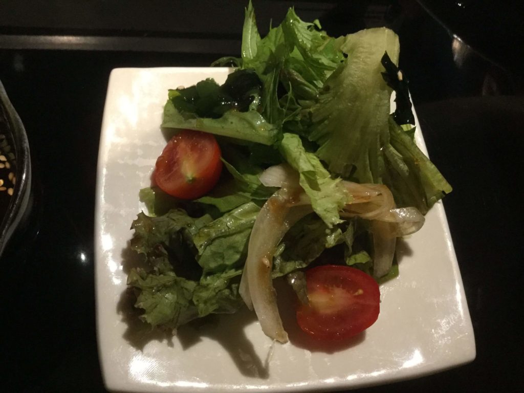 壱鉄 上野御徒町店 (いってつ) ジンギスカン コースでは前菜がくる