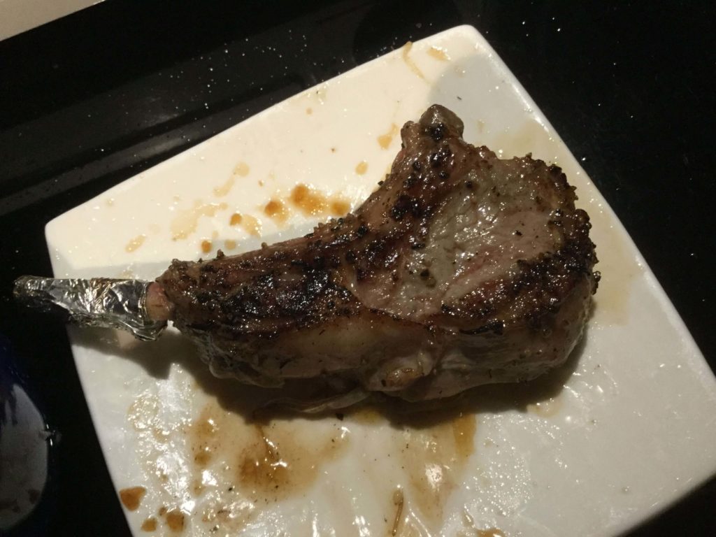 壱鉄 上野御徒町店 (いってつ) ジンギスカン ラムチョップが柔らかく肉汁たっぷり